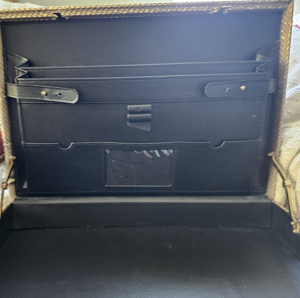Vintage Rattlesnake Skin Briefcase - Picture 4 of 4